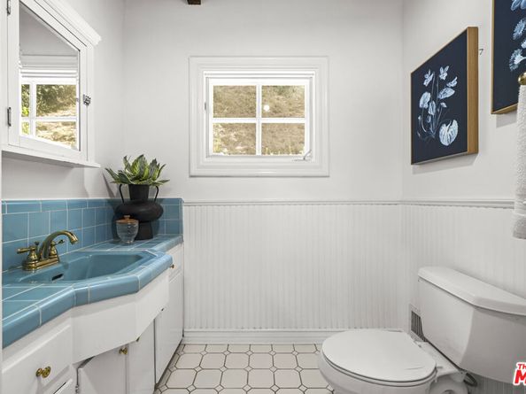 1113 N Beverly Glen Boulevard, Los Angeles CA 90077