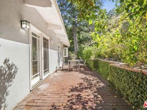 1113 N Beverly Glen Boulevard, Los Angeles CA 90077