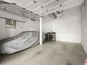 1113 N Beverly Glen Boulevard, Los Angeles CA 90077