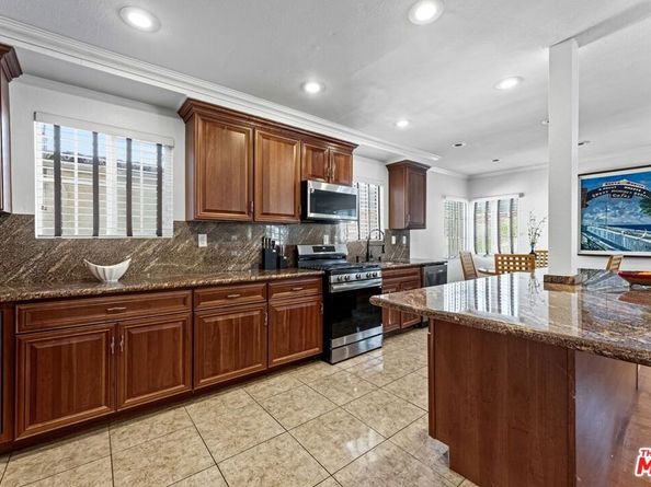 3627 Olympiad Drive, View Park CA 90043