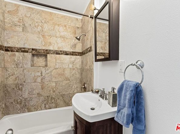 3627 Olympiad Drive, View Park CA 90043