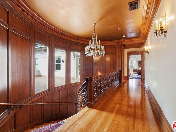 455 Lorraine Boulevard, Los Angeles CA 90020