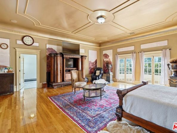 455 Lorraine Boulevard, Los Angeles CA 90020