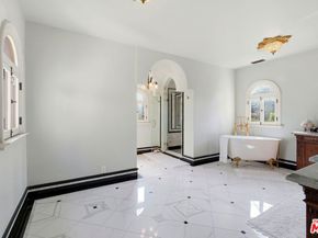 455 Lorraine Boulevard, Los Angeles CA 90020