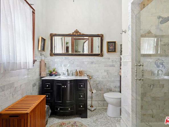 455 Lorraine Boulevard, Los Angeles CA 90020