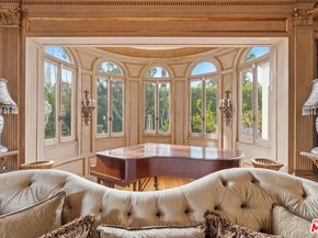 455 Lorraine Boulevard, Los Angeles CA 90020