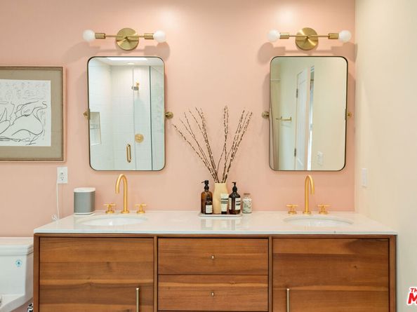 5828 Irvine Avenue, Valley Village CA 91601