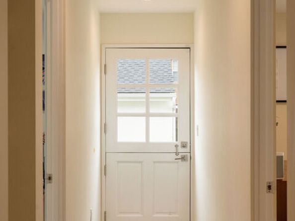 5828 Irvine Avenue, Valley Village CA 91601