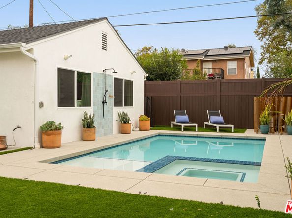 5828 Irvine Avenue, Valley Village CA 91601