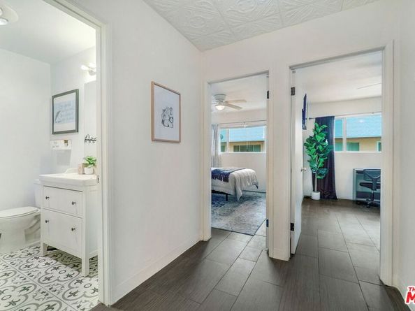 8121 Canby Avenue 4, Reseda CA 91335