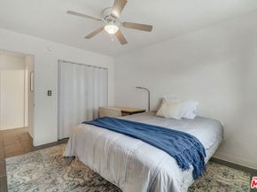 8121 Canby Avenue 4, Reseda CA 91335