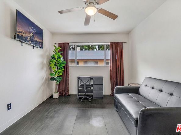 8121 Canby Avenue 4, Reseda CA 91335