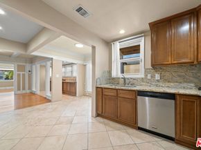 519 Elm Avenue, Inglewood CA 90301