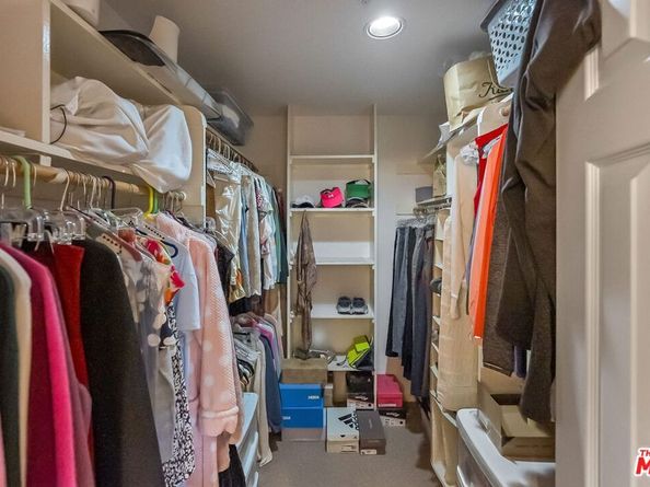 6701 Hannum Avenue, Culver City CA 90230