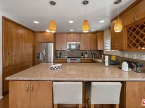 6701 Hannum Avenue, Culver City CA 90230