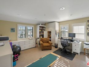 6701 Hannum Avenue, Culver City CA 90230