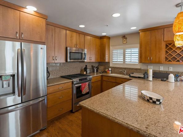 6701 Hannum Avenue, Culver City CA 90230