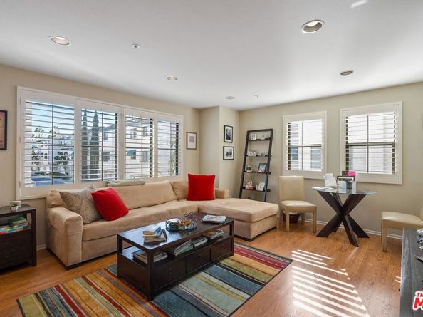 6701 Hannum Avenue, Culver City CA 90230