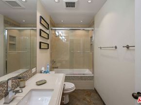 6701 Hannum Avenue, Culver City CA 90230