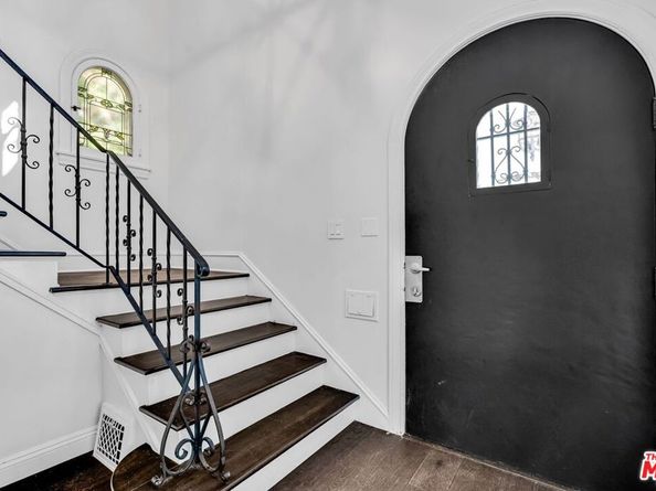 911 S Victoria Avenue, Los Angeles CA 90019