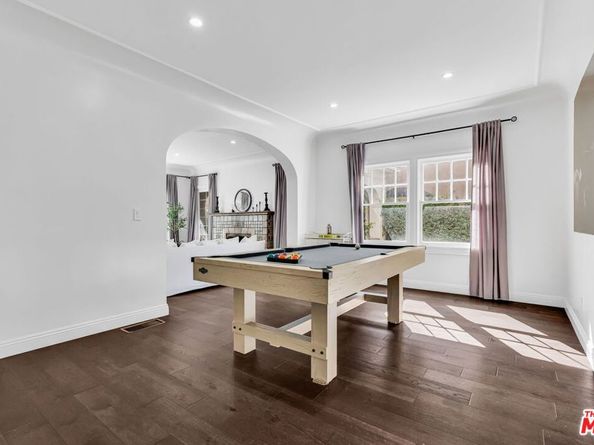 911 S Victoria Avenue, Los Angeles CA 90019