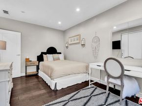 911 S Victoria Avenue, Los Angeles CA 90019