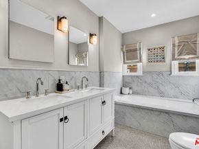 911 S Victoria Avenue, Los Angeles CA 90019