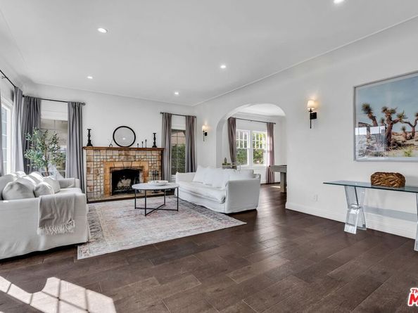 911 S Victoria Avenue, Los Angeles CA 90019