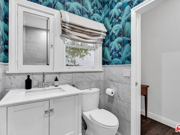 911 S Victoria Avenue, Los Angeles CA 90019