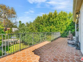 911 S Victoria Avenue, Los Angeles CA 90019