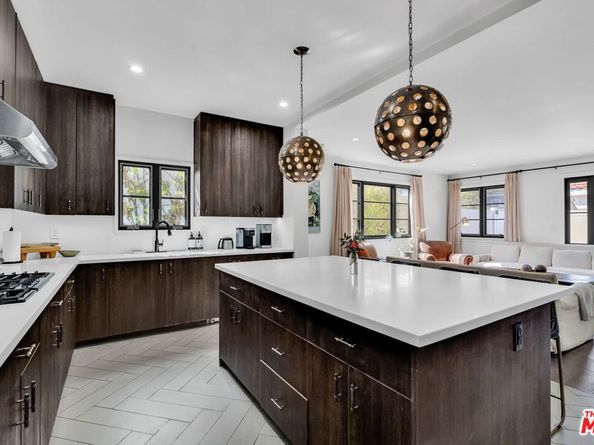 911 S Victoria Avenue, Los Angeles CA 90019