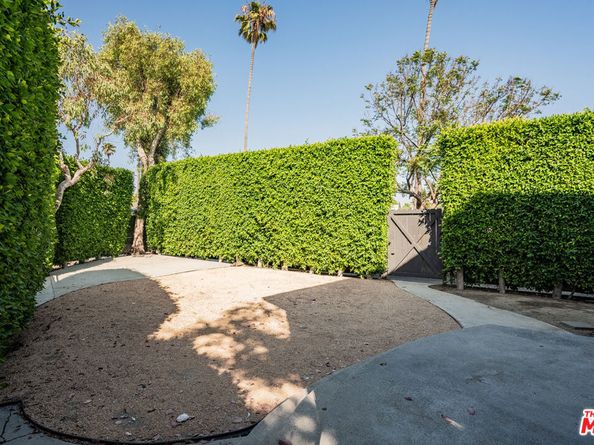 855 Sunset Avenue, Venice CA 90291