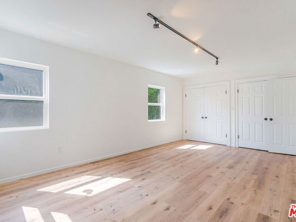 855 Sunset Avenue, Venice CA 90291