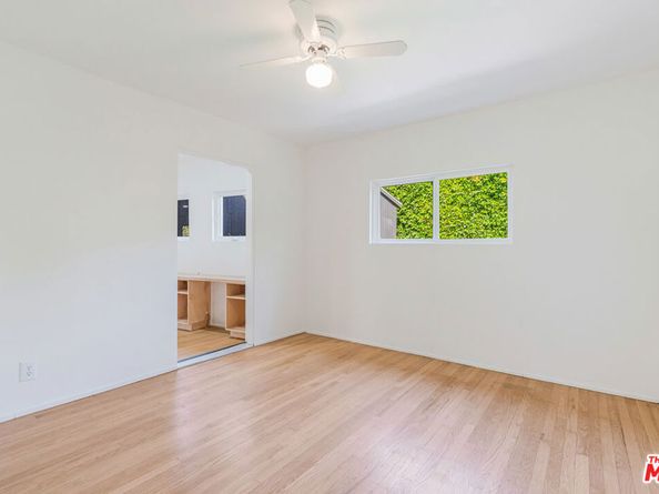 855 Sunset Avenue, Venice CA 90291