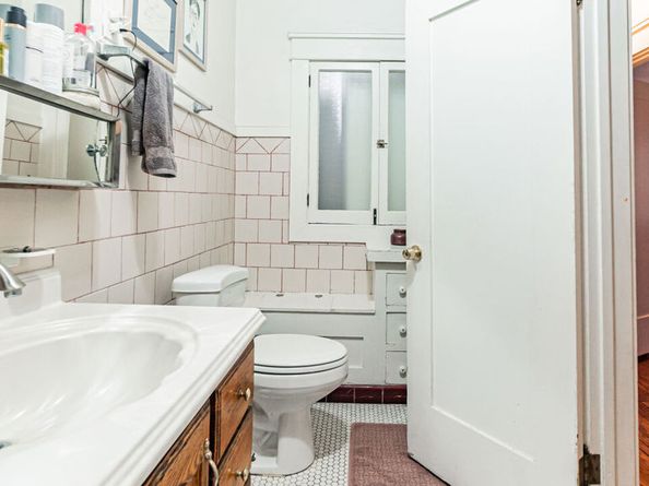 735 Locust Avenue, Long Beach CA 90813