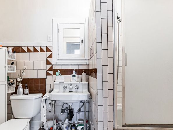 735 Locust Avenue, Long Beach CA 90813