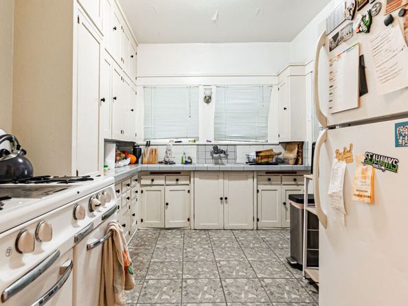 735 Locust Avenue, Long Beach CA 90813