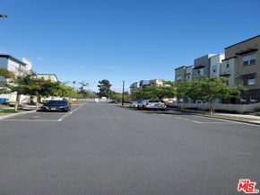 757 Daniel Freeman Cir, Inglewood CA 90301