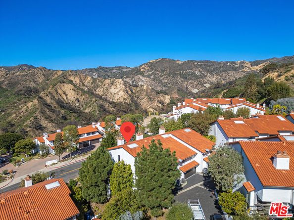 1622 Michael Lane, Pacific Palisades CA 90272