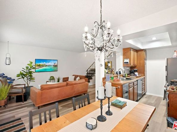 18560 Vanowen Street 15, Reseda CA 91335