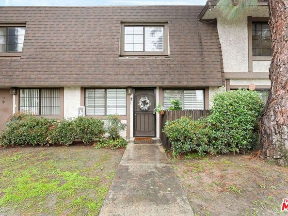 18560 Vanowen Street 15, Reseda CA 91335