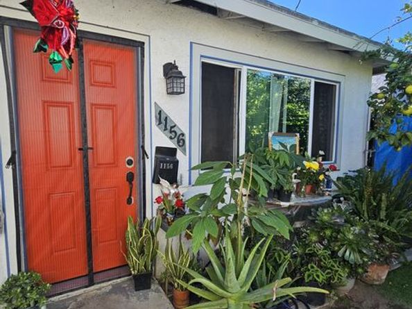 1158 E 77th Street, Los Angeles CA 90001