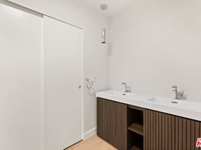 21500 Califa Street 185, Woodland Hills CA 91367