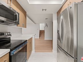 21500 Califa Street 185, Woodland Hills CA 91367