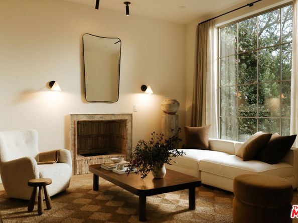 4209 Vantage Avenue, Studio City CA 91604