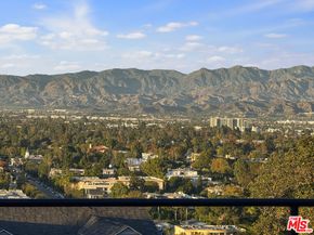 3838 Buena Park Drive, Studio City CA 91604