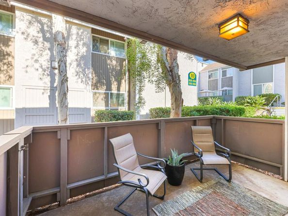 6333 College Grove Way 11102, San Diego CA 92115