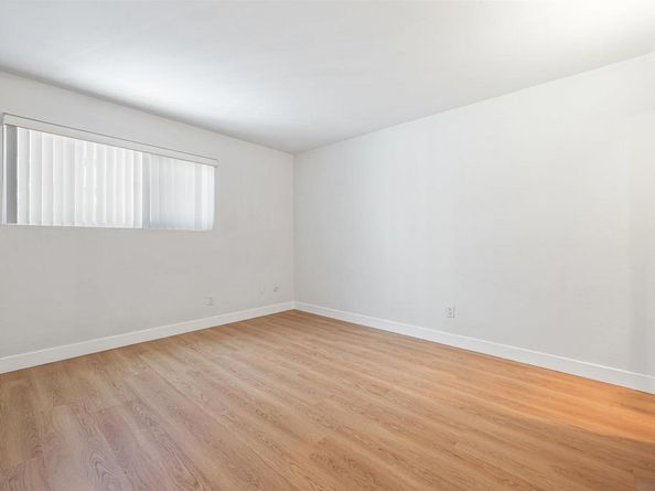 6333 College Grove Way 11102, San Diego CA 92115