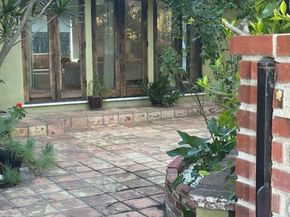 8159 Laurelmont Drive, Los Angeles CA 90046