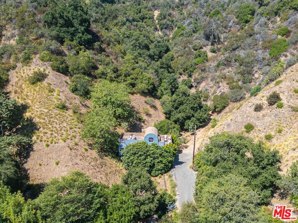 10446 Quito Lane, Los Angeles CA 90077